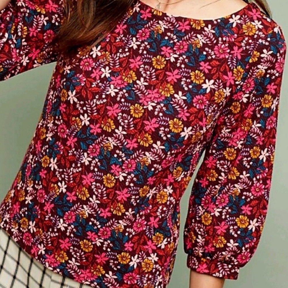 Like new! Maeve by Anthropologie floral 3/4 sleeve top size Small